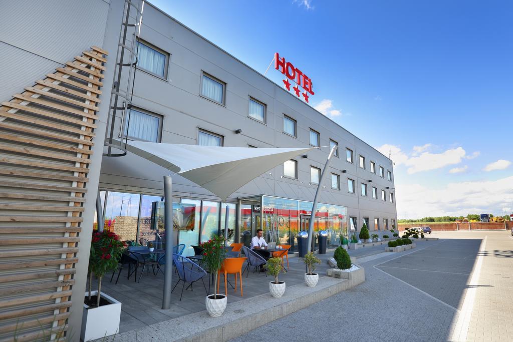 Hotel Porto Radomsko Exteriér fotografie